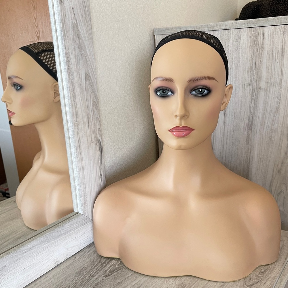 Women’s Wig Holder Bust for Display - Picture 2 of 10